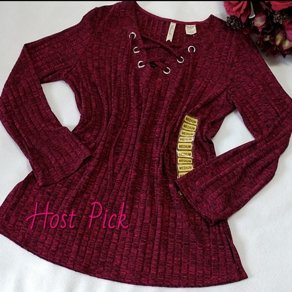 NEW Chenault Sweater Tunic Women's Lace Up Grommet Cranberry Split Side Soft Med - Picture 2 of 10